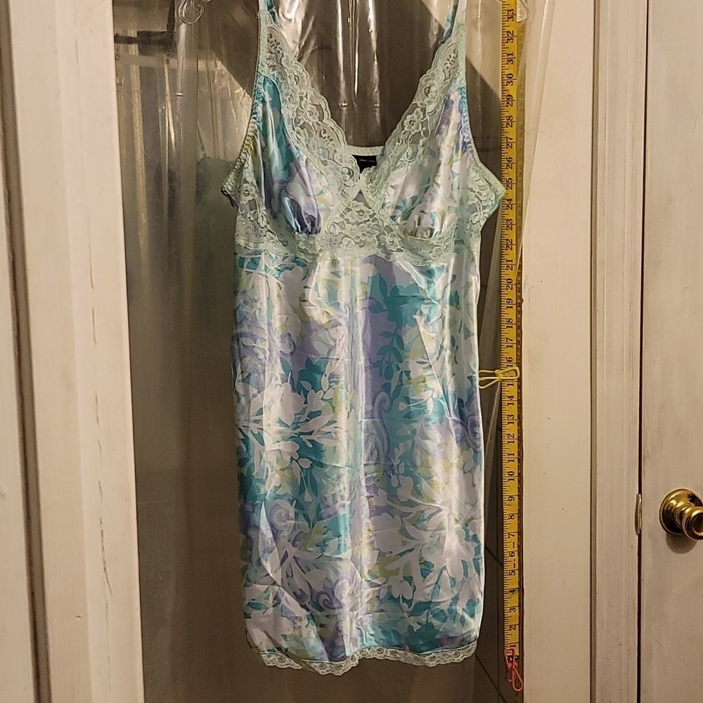 Nwot, Secret Treasures, Lg woman, G/12/14, Mint,lavender,white,Intimate Apparell